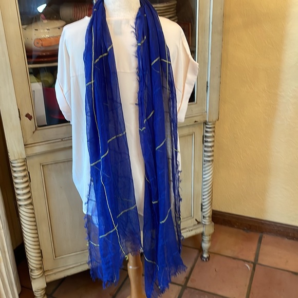 Scarf - Picture 3 of 3